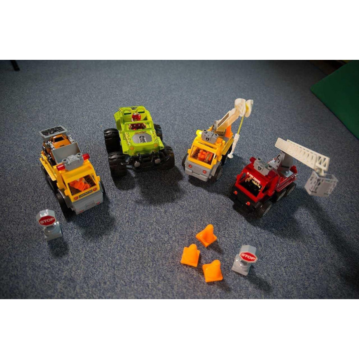 Autíčko REVELL 23003 JUNIOR - Tow Loader with excavator - 40 MHz