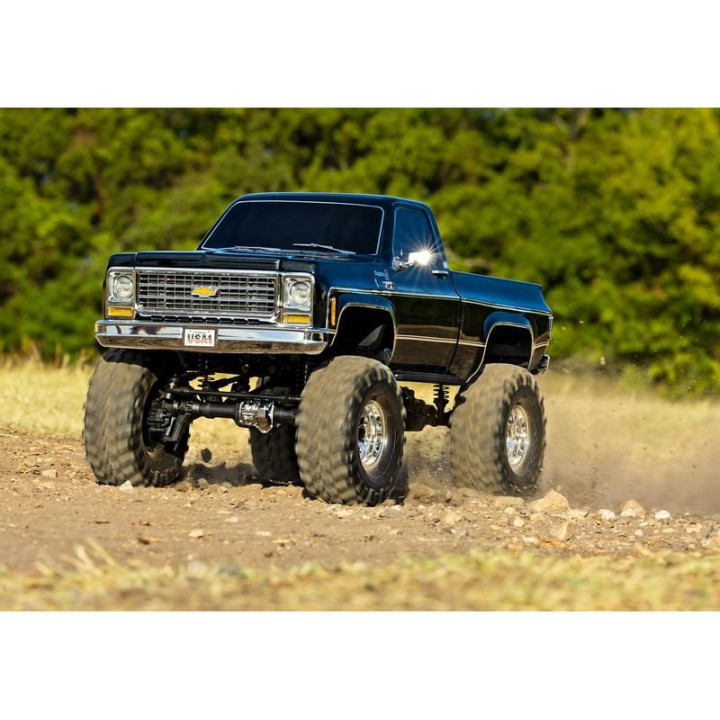 Traxxas TRX-4 Chevrolet K10 1979 TQi 1:10 RTR stříbrný