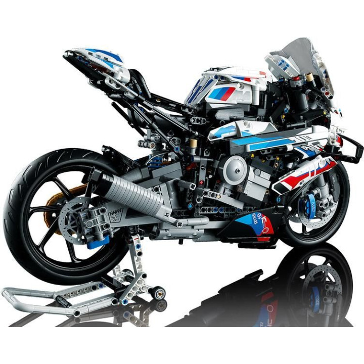 LEGO Technic - BMW M 1000 RR
