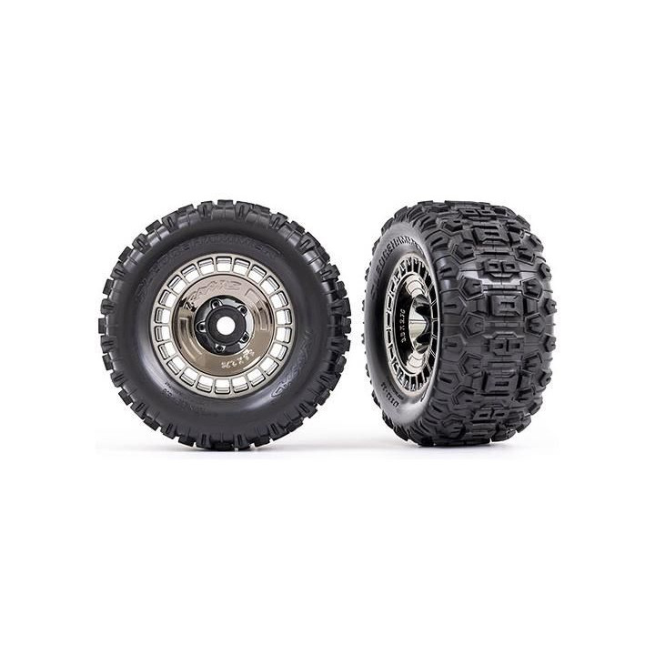 Traxxas kolo 3.8", pneu Sledgehammer, disk černě chromovaný s poklicí (2)