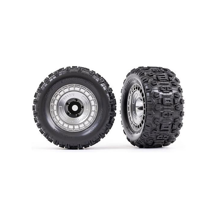 Traxxas kolo 3.8", pneu Sledgehammer, disk polomatně chromovaný s poklicí (2)