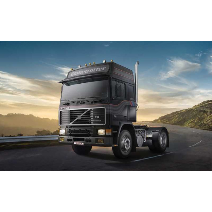 Model Kit truck 3923 - VOLVO F-16 GLOBETROTTER (1:24)