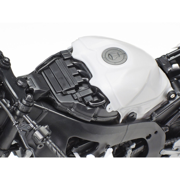 Tamiya 1:12 Honda CBR 1000-RR-R Fireblade SP