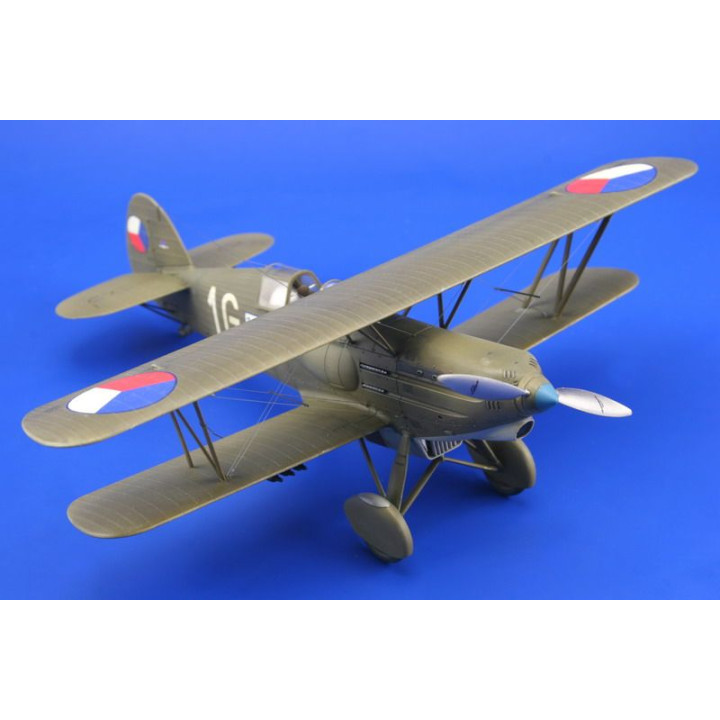 EDUARD Avia B-534 IV. série 1/48 ProfiPACK edition