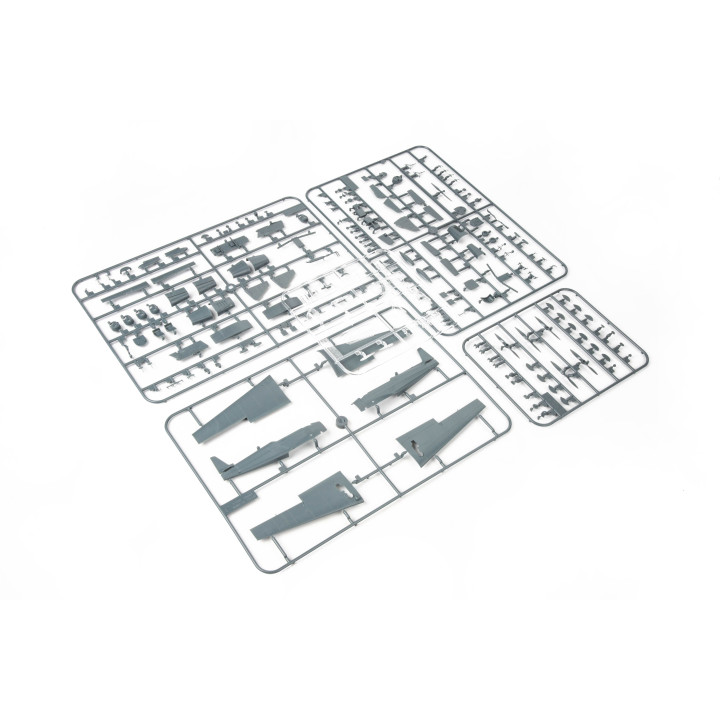 EDUARD Z-326/ C-305 Trenér Master 1/48 ProfiPACK edition