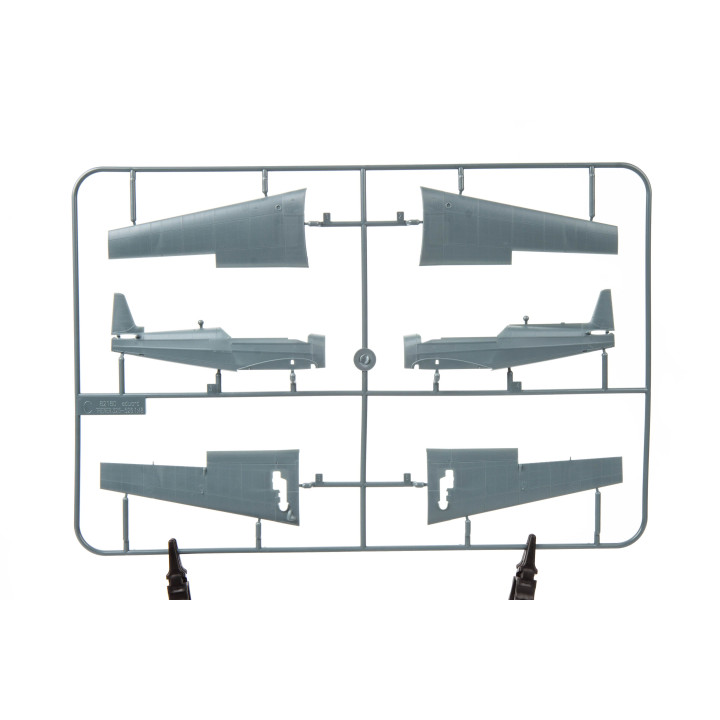 EDUARD Z-326/ C-305 Trenér Master 1/48 ProfiPACK edition