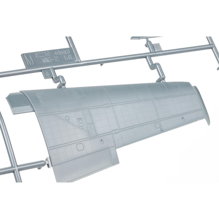 EDUARD A6M3 Zero Type 32 1/48 ProfiPACK edition