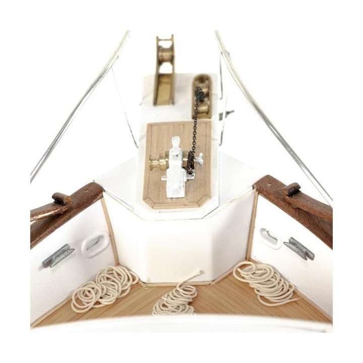 AMATI Grand Banks motorová jachta 1967 1:20 kit