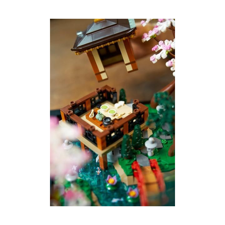 LEGO Icons - Tichá zahrada