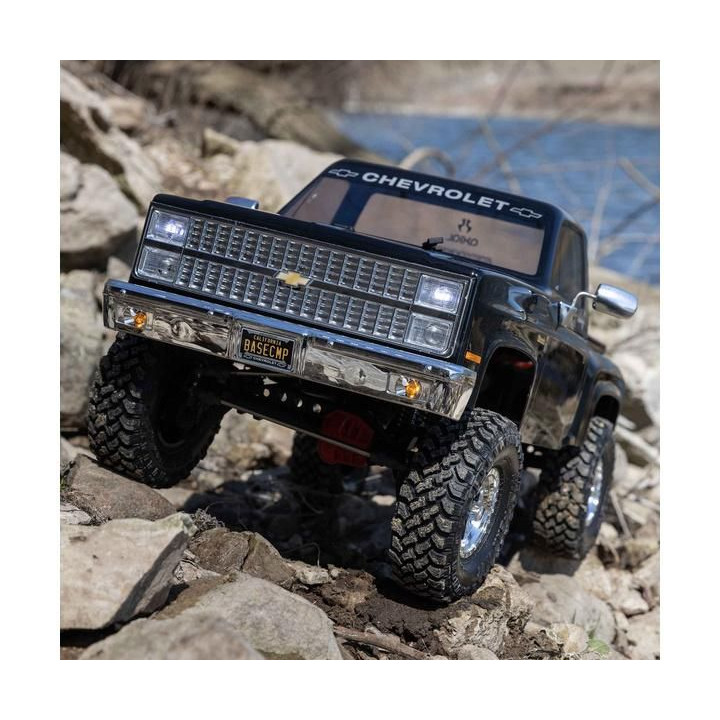 Axial SCX10 III Base Camp 1:10 4WD Chevy K10 1982 RTR modrý