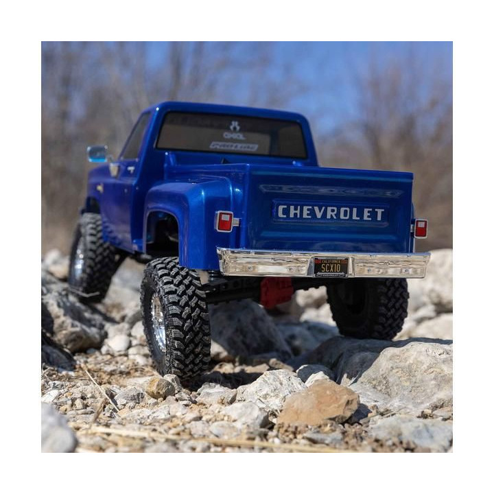 Axial SCX10 III Base Camp 1:10 4WD Chevy K10 1982 RTR černý