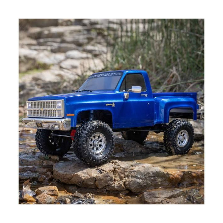 Axial SCX10 III Base Camp 1:10 4WD Chevy K10 1982 RTR černý