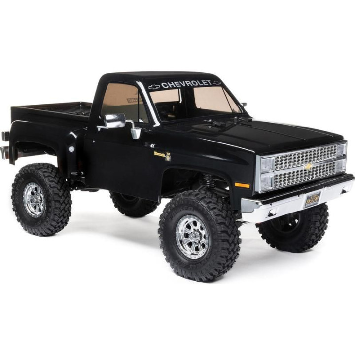 Axial SCX10 III Base Camp 1:10 4WD Chevy K10 1982 RTR černý