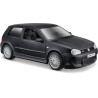 Kovový model auta 1:24 Maisto 31290 Volkswagen Golf R32  nejen pro sběratele. Model je v detailním provedení a má otevíratelné dveře. Barva modelu je černá matná a je přibližně 17 cm velký.