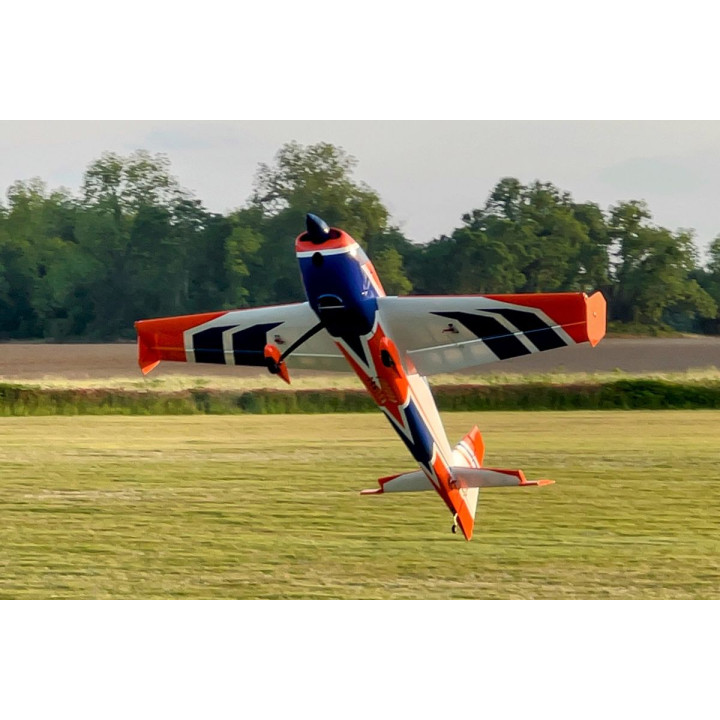 67" Extra 260 Oranžová/Bílá 1,7m