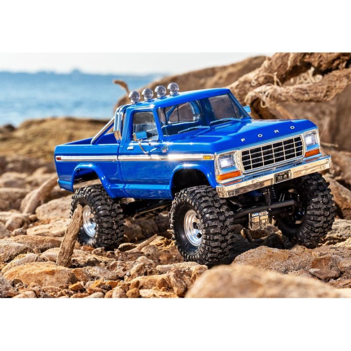 Traxxas TRX4-M Ford F-150 1979 1:18 RTR modrý