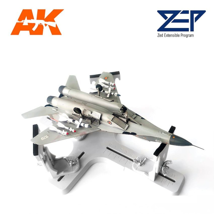 Aircraft holder (medium)