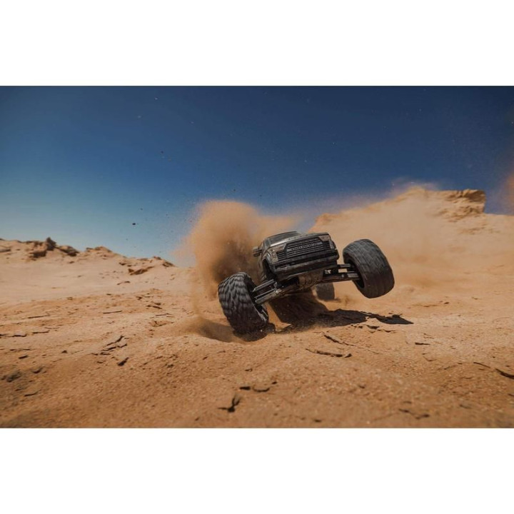 Arrma Big Rock 6S BLX 1:7 4WD RTR bílá