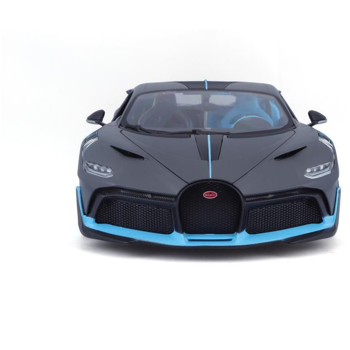 Bburago Bugatti Divo 1:18 stříbrná