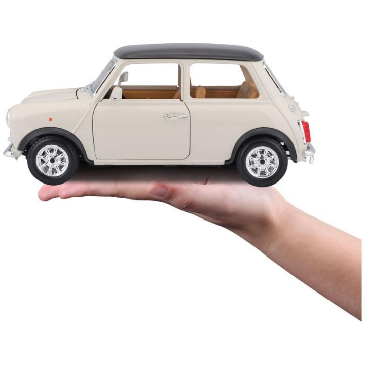 Bburago Mini Cooper 1969 1:18 krémová
