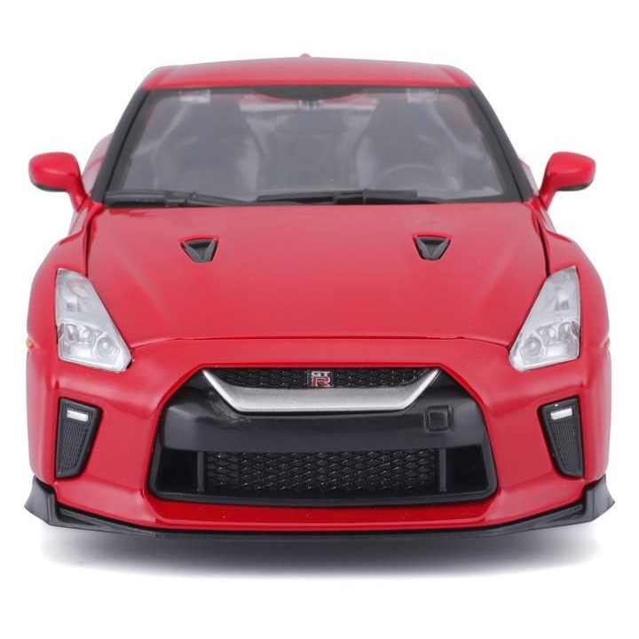 Bburago Plus Nissan GT-R 1:24 červená