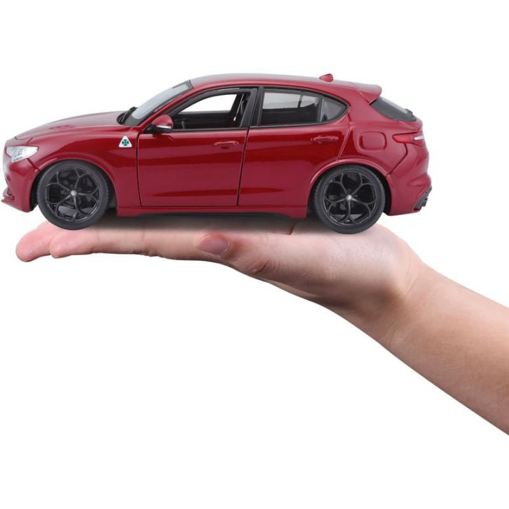 Bburago Alfa Romeo Stelvio 1:24 červená