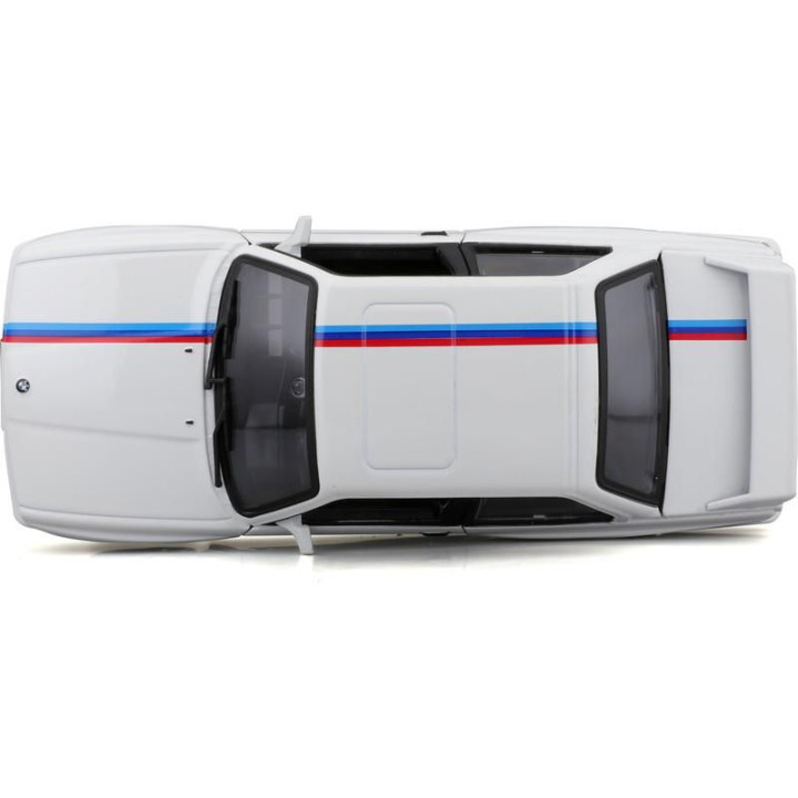 Bburago BMW 3 Series M3 1988 1:24 bílá
