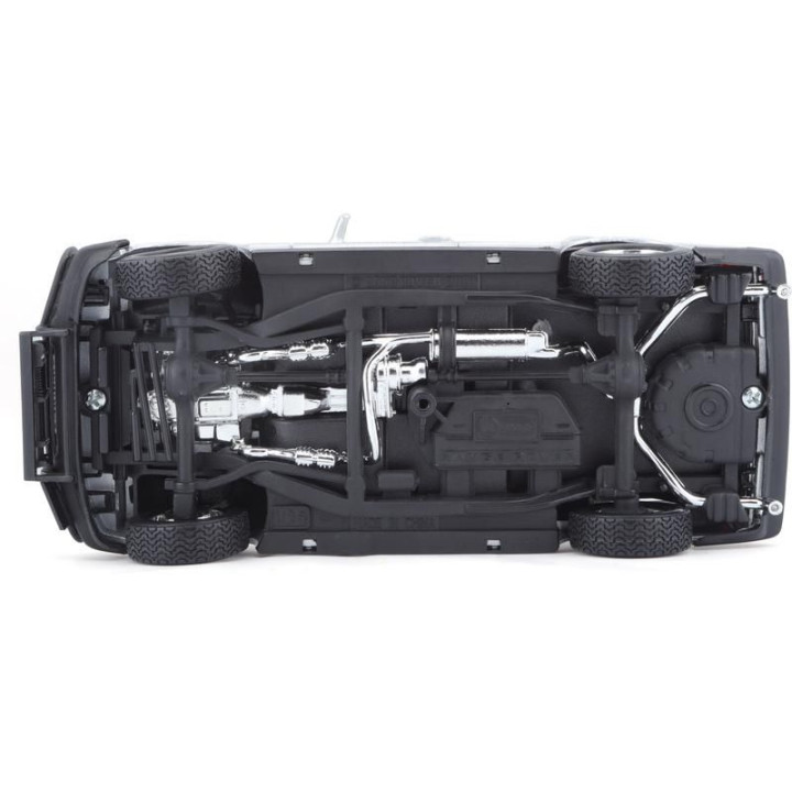 Bburago Range Rover 1:24 stříbrná