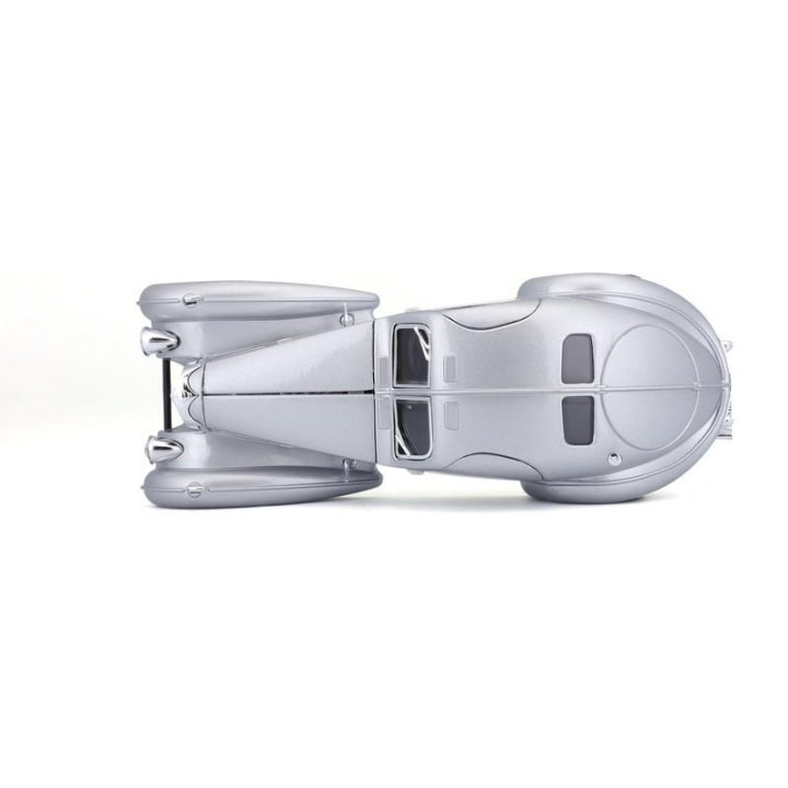 Bburago Bugatti 1:24 stříbrná