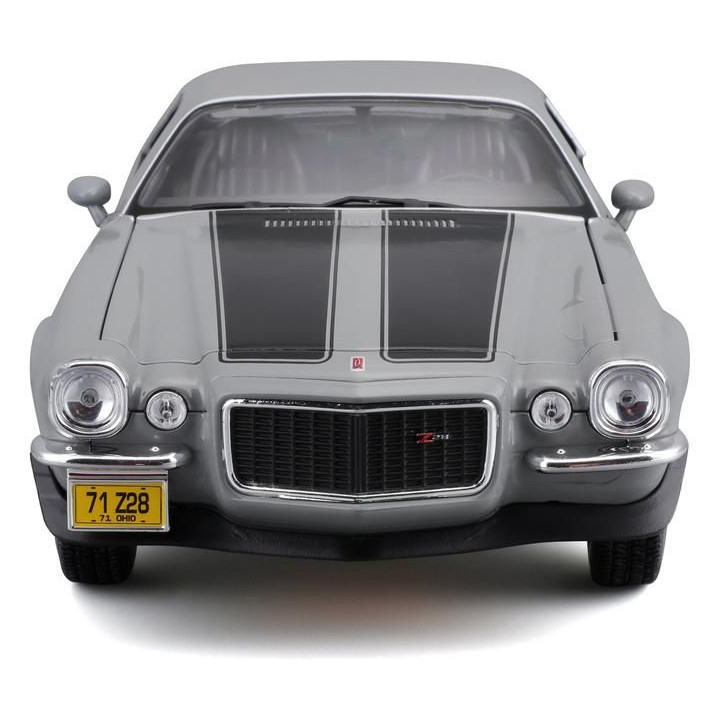 Maisto Chevrolet Camaro 1971 1:18 šedá