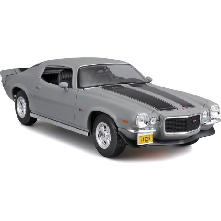 Maisto Chevrolet Camaro 1971 1:18 šedá