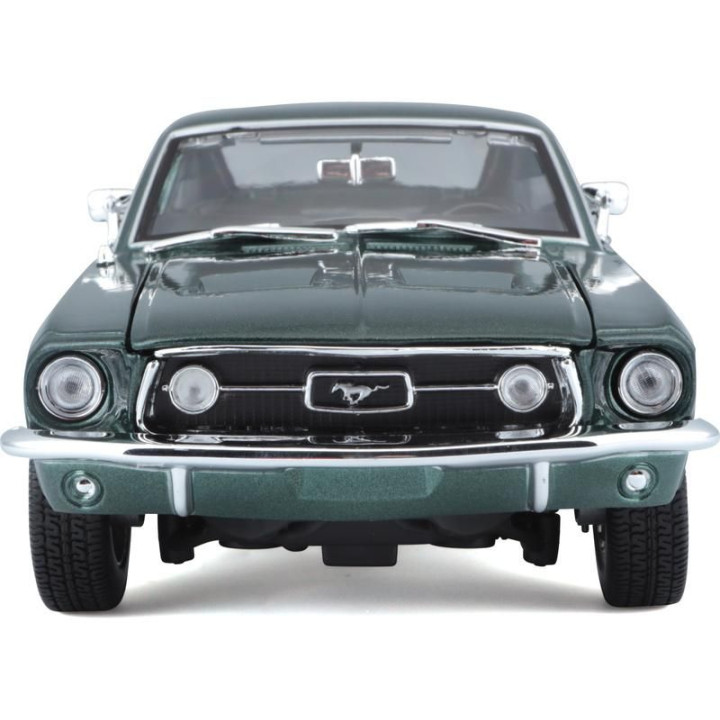 Maisto Ford Mustang Fastback 1967 1:18 zelená metalíza