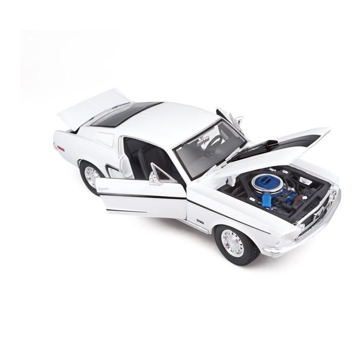 Maisto Ford Mustang GT Cobra Jet 1968 1:18 bílá