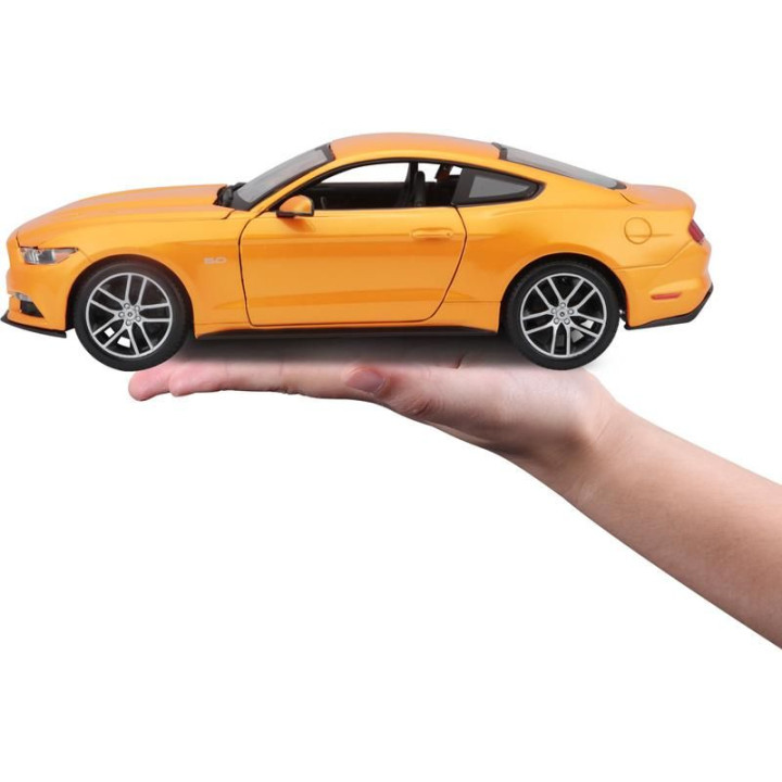 Maisto Ford Mustang GT 2015 1:18 oranžová metalíza
