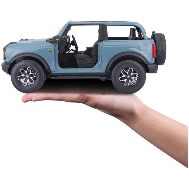 Maisto Ford Bronco Badlands 2021 1:18 modrá