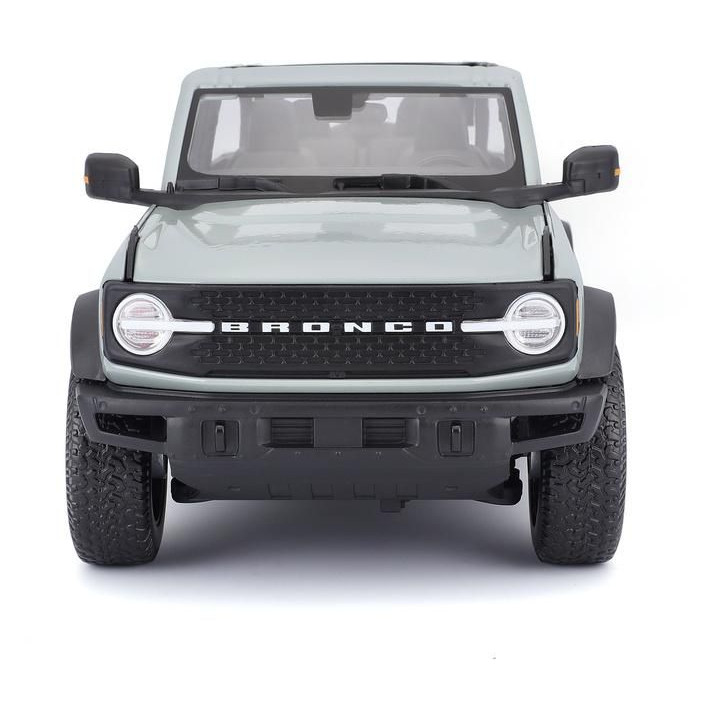 Maisto Ford Bronco Badlands 2021 1:18 kaktusově šedá