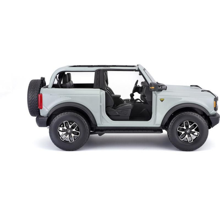 Maisto Ford Bronco Badlands 2021 1:18 kaktusově šedá