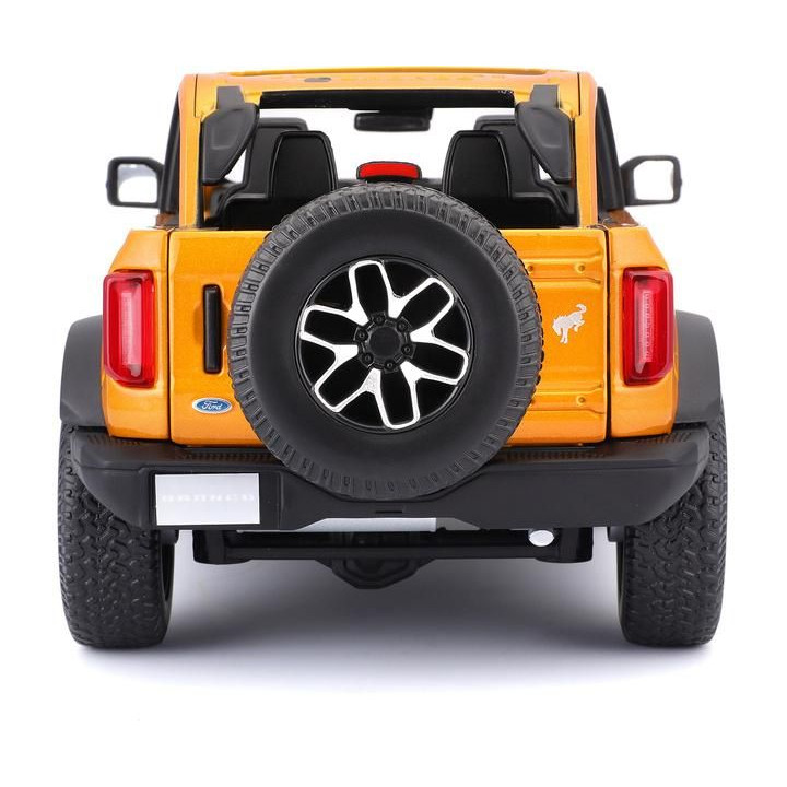 Maisto Ford Bronco Badlands 2021 1:18 oranžová