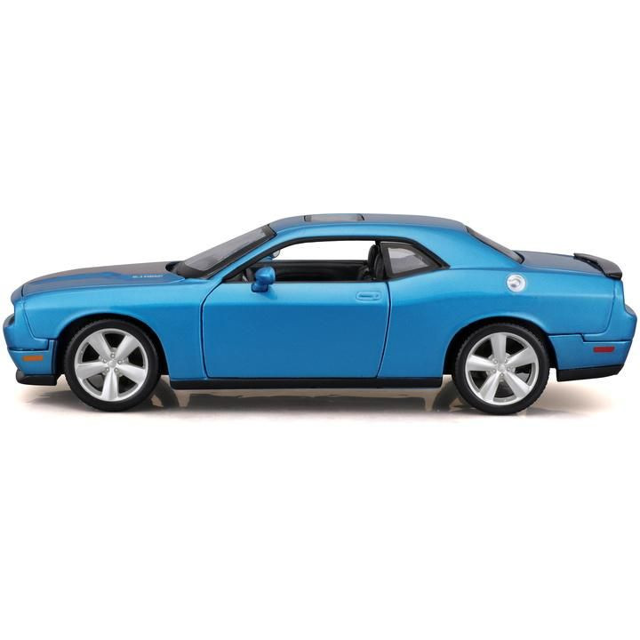 Maisto Dodge Challenger SRT8 2008 1:24 modrá metalíza