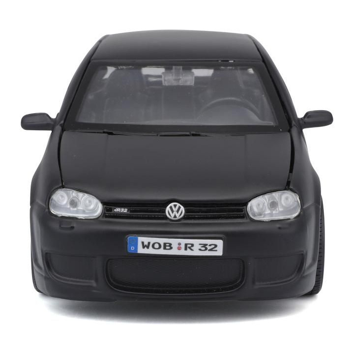 Maisto Volkswagen Golf R32 1:24 černá matná