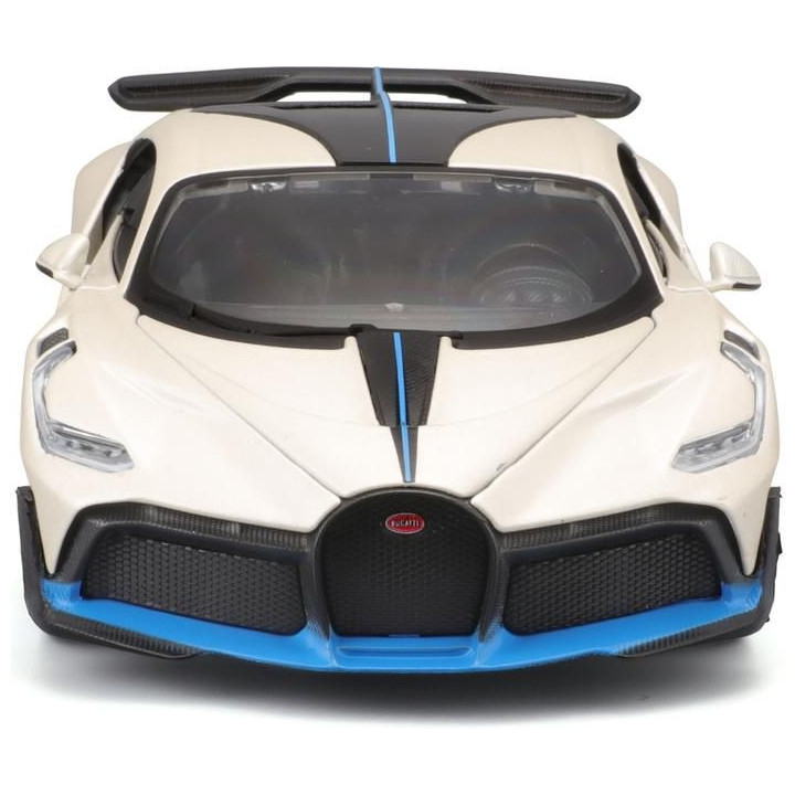 Maisto Bugatti Divo 1:24 bílá metalíza