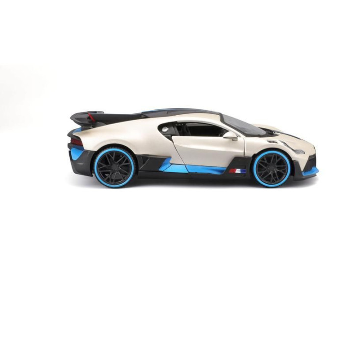 Maisto Bugatti Divo 1:24 bílá metalíza