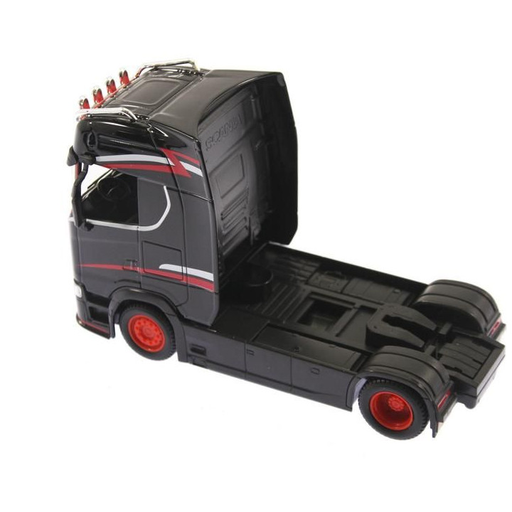Bburago Scania 770S 1:43 šedá