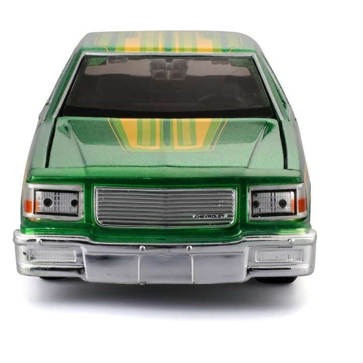 Maisto Chevrolet Caprice 1987 1:26