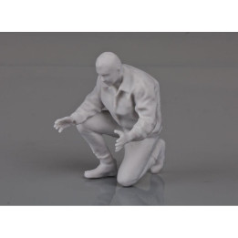Krick Figurka námořník klečící 1:25 nenabarvená