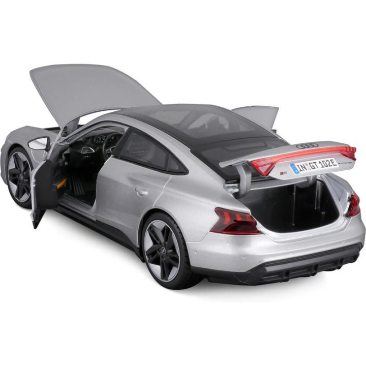 Bburago Audi RS E-tron GT 1:18 stříbrná