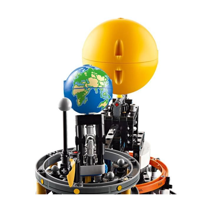 LEGO Technic - Planeta Země a Měsíc na oběžné dráze