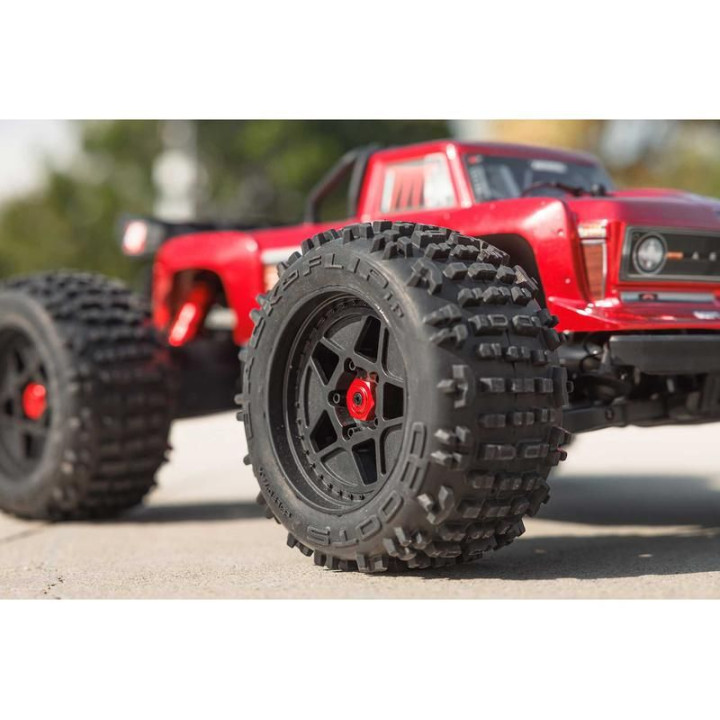 Arrma Outcast 4S V2 BLX 1:10 4WD RTR ocelová