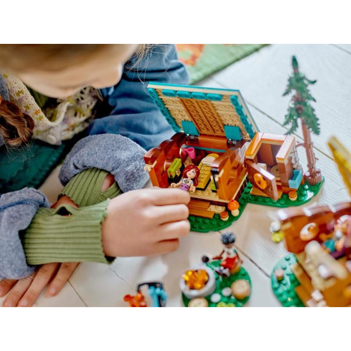 LEGO Friends - Útulné chatky na dobrodružném táboře