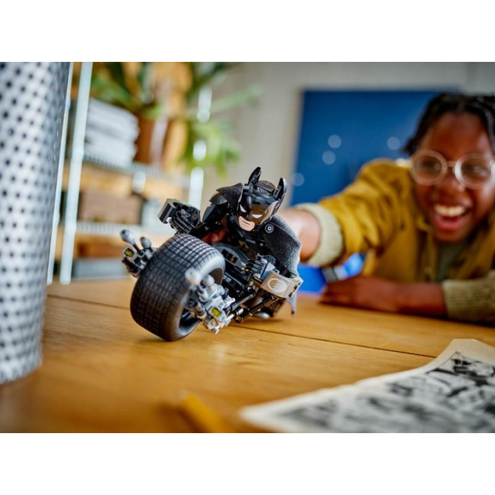 LEGO Batman - Sestavitelná figurka: Batman™ a motorka Bat-Pod